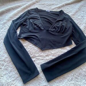 Garage Women’s Plunge V Neck Black Cropped Triangle Long Sleeve Top Size M